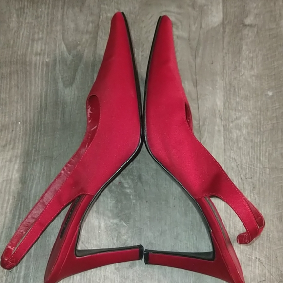 Vintage Ravishing Red Satin Slides - Picture 4 of 4